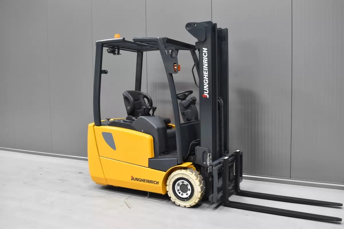 Jungheinrich EFG 216 KN